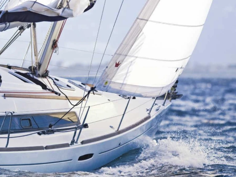 Alquiler de barcos La Herradura barato de Oceanis 31