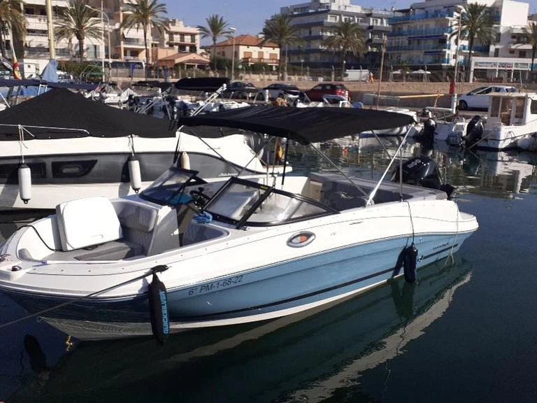 Alquiler Lancha en Club Náutico can Pastilla - Bayliner VR6 OB