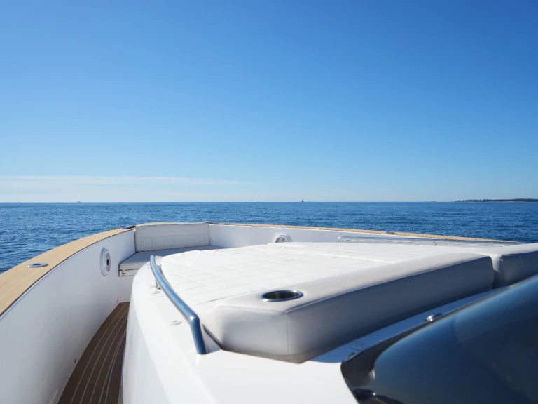 Alquiler de Lancha, con o sin patrón Pardo Yachts Golfe-Juan