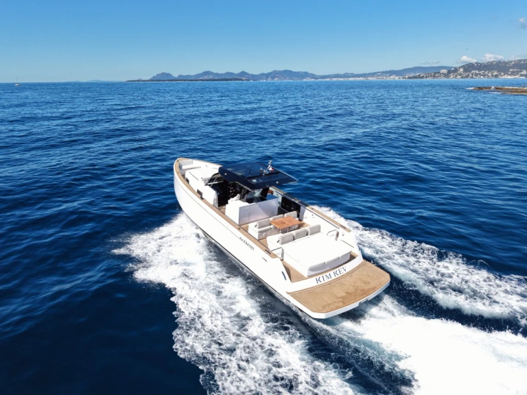 Pardo Yachts Pardo 43 de alquiler a Golfe-Juan