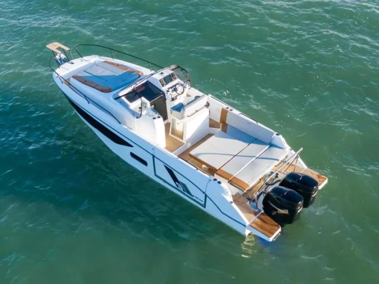 Alquiler de embarcaciones Bénéteau Flyer 9 enCogolin en Samboat