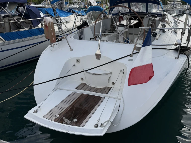 Alquiler de embarcaciones Bénéteau First 42 S7 enLe Marin en Samboat