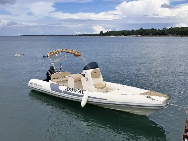 Falkor falkor 23 de alquiler a Zadar