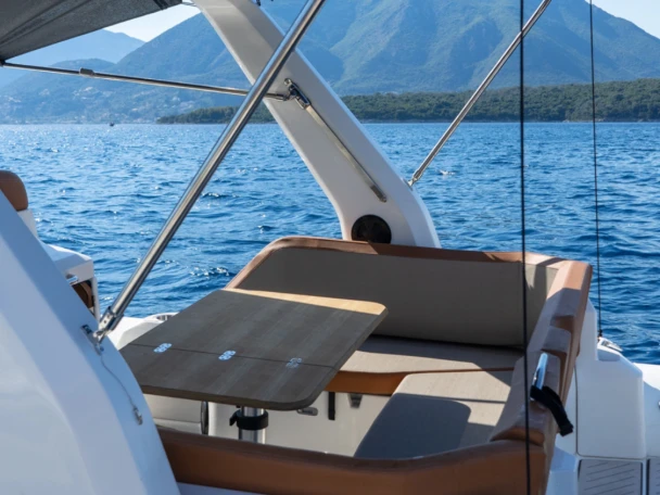 Alquiler de embarcaciones Zodiac Medline 9 enNidrí en Samboat