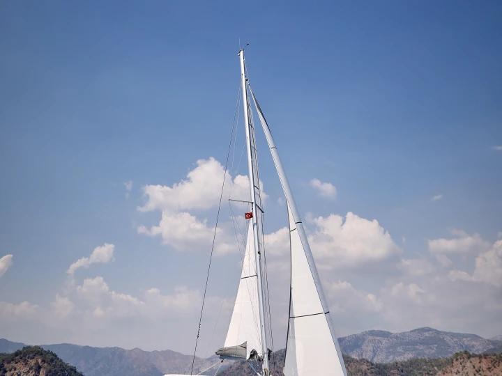 Leopard Leopard 40 de alquiler a Tivat