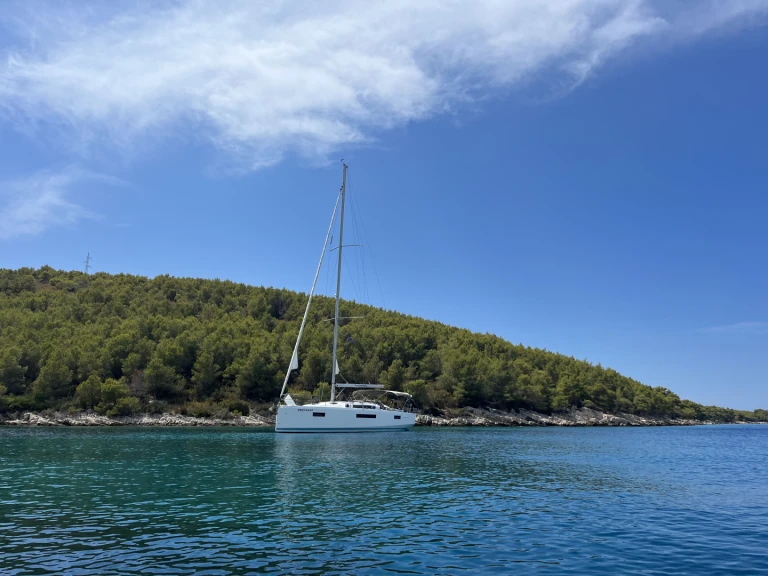Jeanneau Sun Odyssey 410 de alquiler a Split