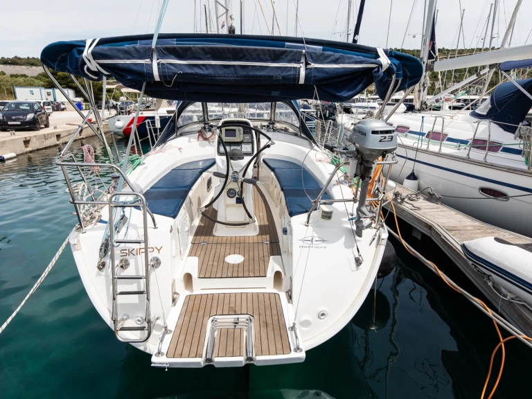 Velero para alquilar Primošten al mejor precio