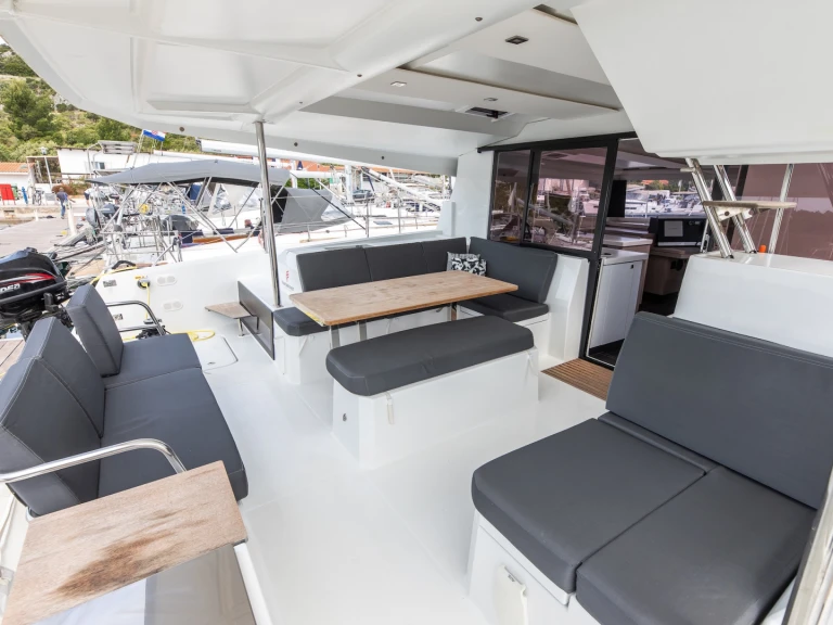 Alquiler Catamarán en Primošten - Fountaine Pajot Astrea 42