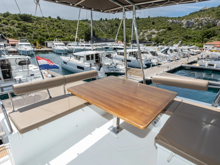 Alquiler de embarcaciones Fountaine Pajot Fountaine Pajot MY 37 enPrimošten en Samboat