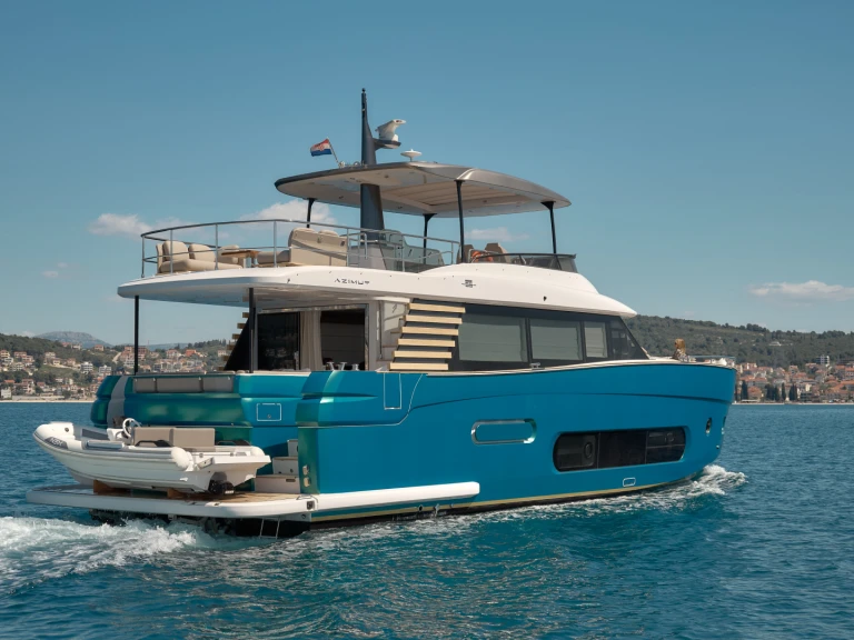 Alquiler de embarcaciones Azimut Azimut Magellano 66 enPodstrana en Samboat