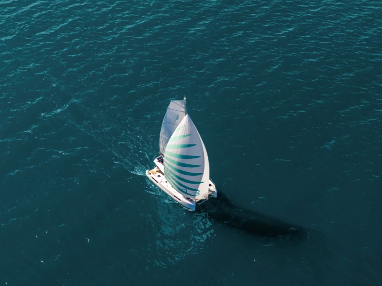 Alquiler Catamarán Lagoon con o sin  título de navegación
