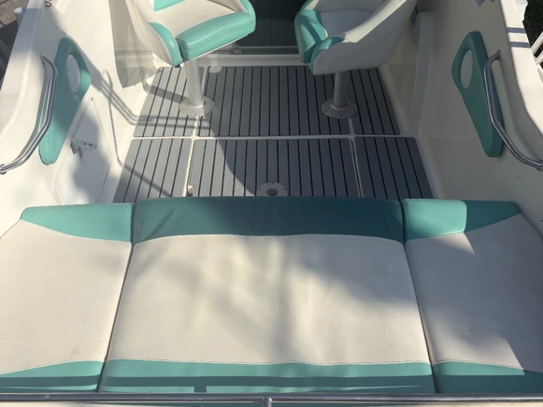 Alquiler de embarcaciones Jeanneau Leader 605 enFrancia en Samboat