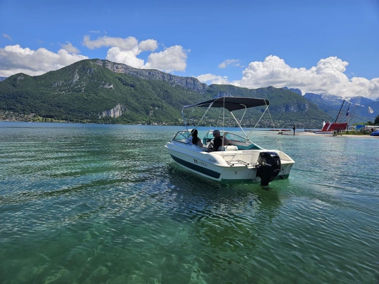 Alquiler de Larson 150 en Annecy