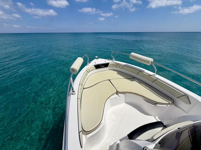Alquiler de barcos Protaras barato de Voyager 19 S