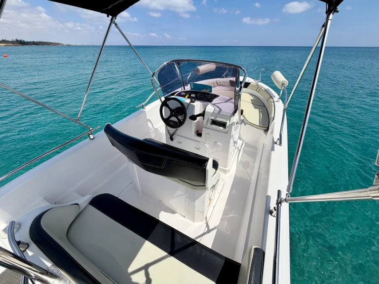 Alquiler Protaras - Ranieri Voyager 19 S en SamBoat