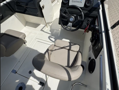 Alquiler de barcos Aix-les-Bains barato de Activ 555 Bowrider