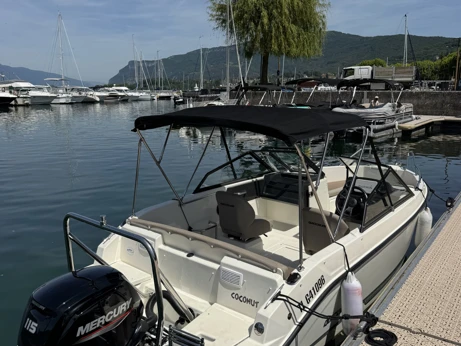 Alquiler de embarcaciones Quicksilver Activ 555 Bowrider enAix-les-Bains en Samboat