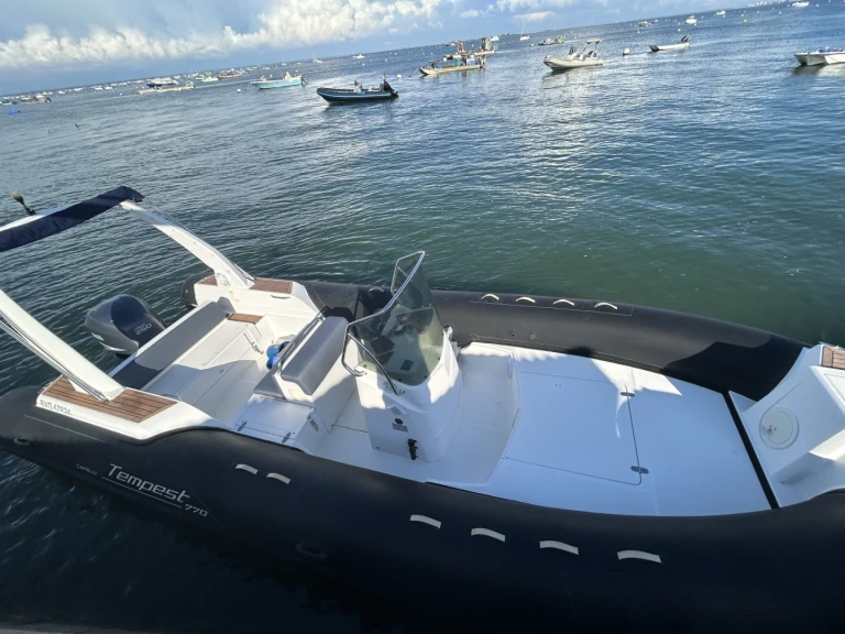 Capelli Tempest 770 Sun de alquiler a Lège-Cap-Ferret