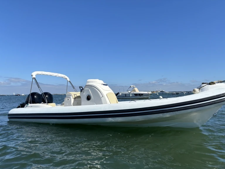 Alquiler de Nuova Jolly Prince 28 en Grand Piquey