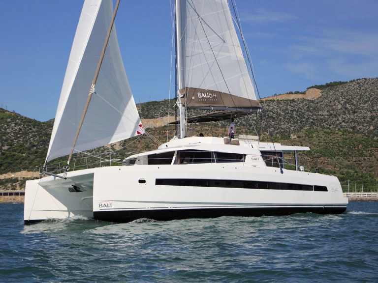 Alquiler de Catamarán, con o sin patrón Bali Palermo