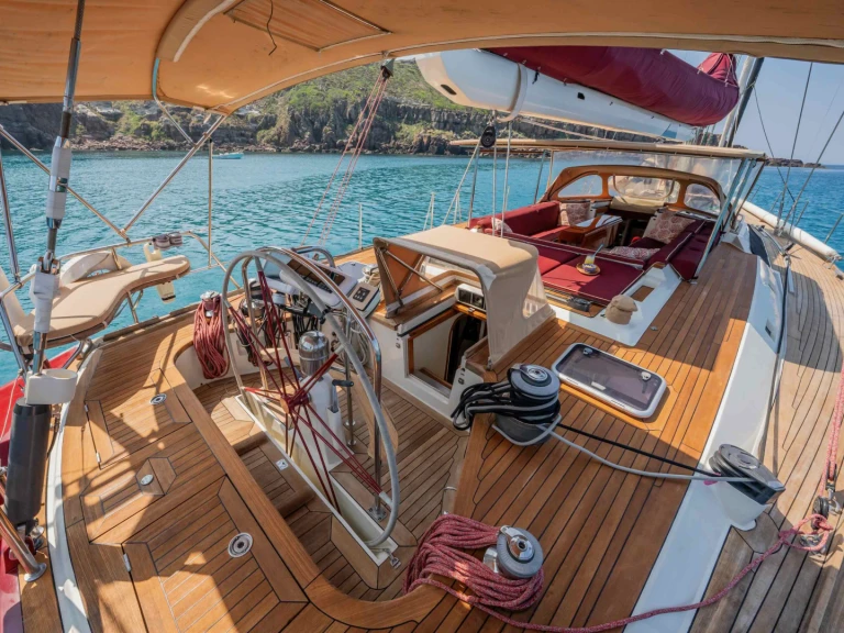 Alquiler de Velero, con o sin patrón Cnb Pisa