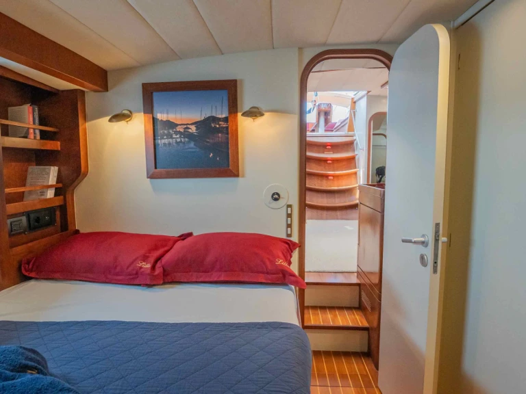 Velero para alquilar Pisa al mejor precio