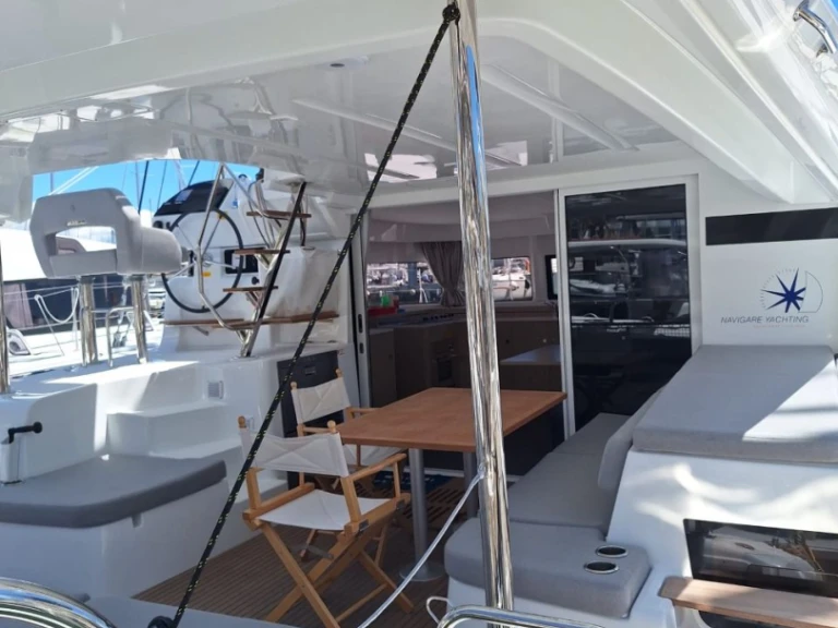 Alquiler Catamarán Lagoon con o sin  título de navegación