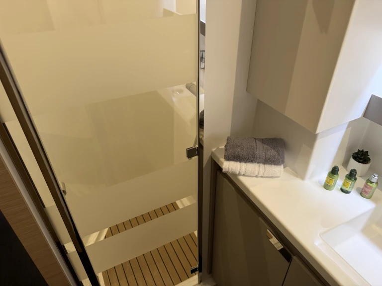 Alquiler de embarcaciones Fountaine Pajot Aura 51 enSeget Donji en Samboat