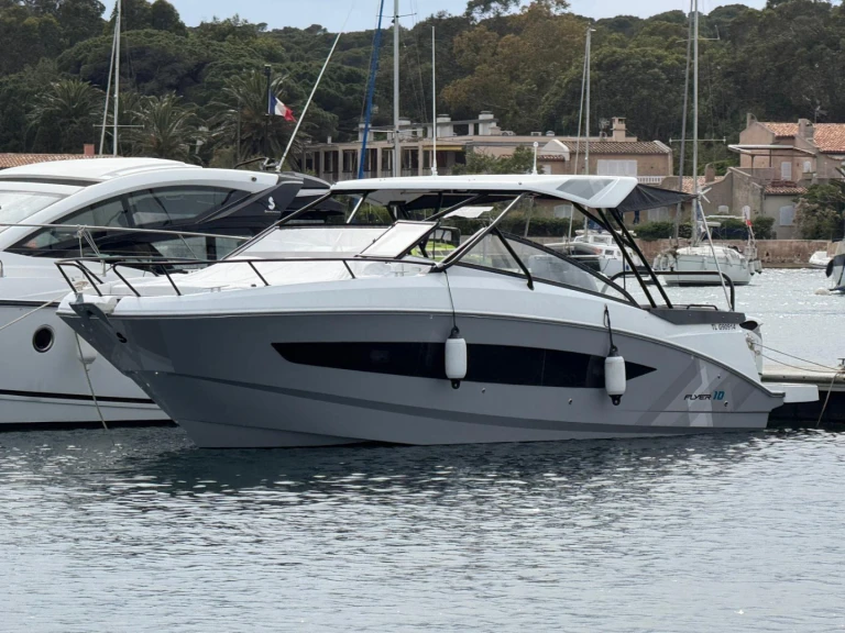 Bénéteau Flyer Serie 10 de alquiler a Hyères