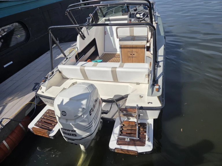 Alquiler de embarcaciones Rio Rio 590 Cabine enGives en Samboat