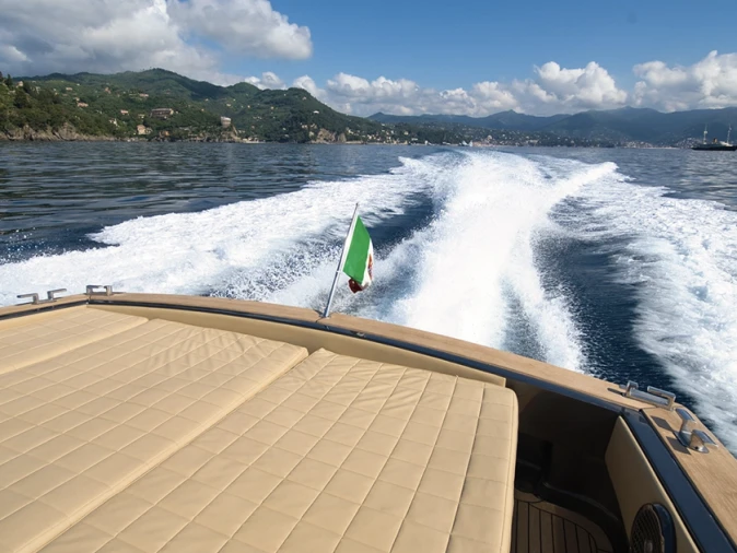 Alquiler de Magnum 38 en Saint-Tropez