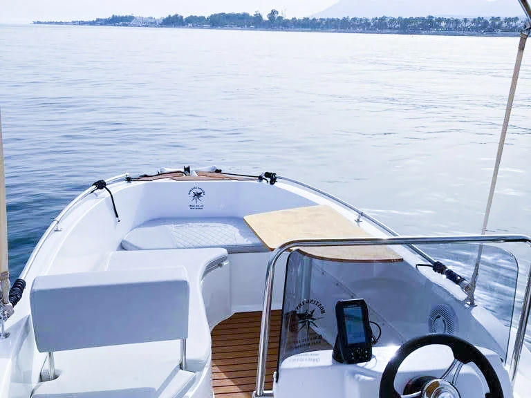 Lancha para alquilar Puerto Banús al mejor precio