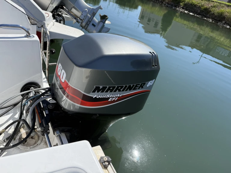Alquiler de barcos Sète barato de Clear liner 530