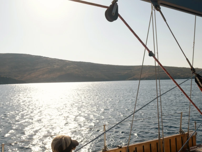 Alquiler de Velero, con o sin patrón Colvic Ikaria