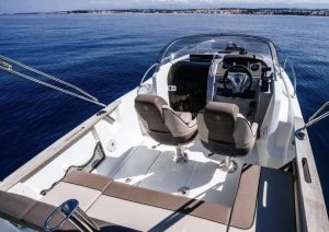 Alquiler de embarcaciones Jeanneau Cap Camarat 6.5 WA enZadar en Samboat