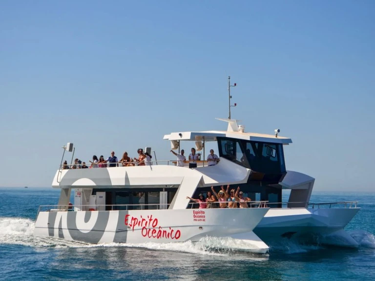 Alquiler de embarcaciones Catamaran Custom enPortimão en Samboat