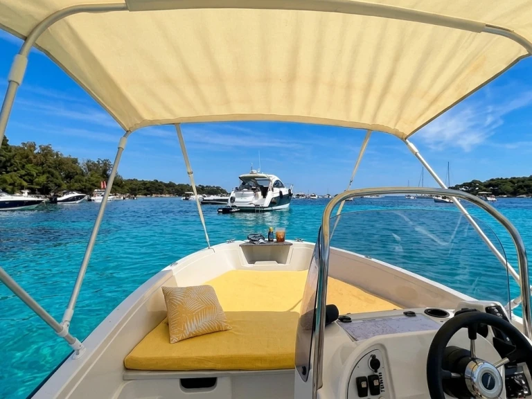 Lancha para alquilar Golfe-Juan al mejor precio