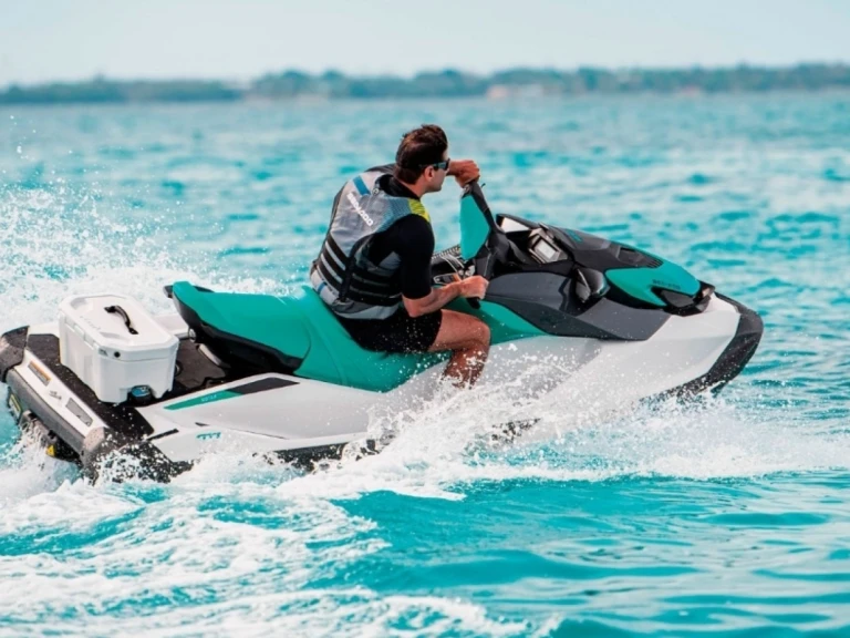 Alquiler de embarcaciones Sea-Doo GTX PRO enVillajoyosa en Samboat