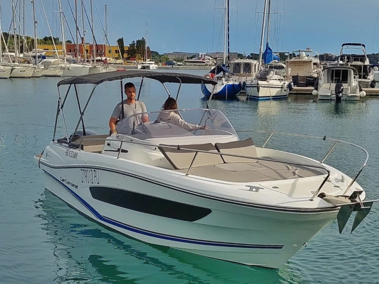 Alquiler Lancha en Pula - Jeanneau Cap Camarat 7.5 WA Serie 2