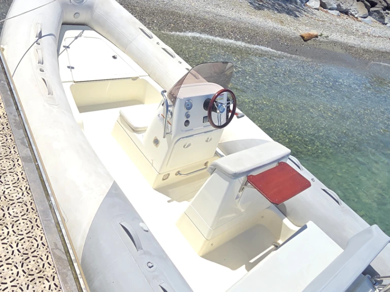 Alquiler de Zodiac Medline 580 en Évian-les-Bains