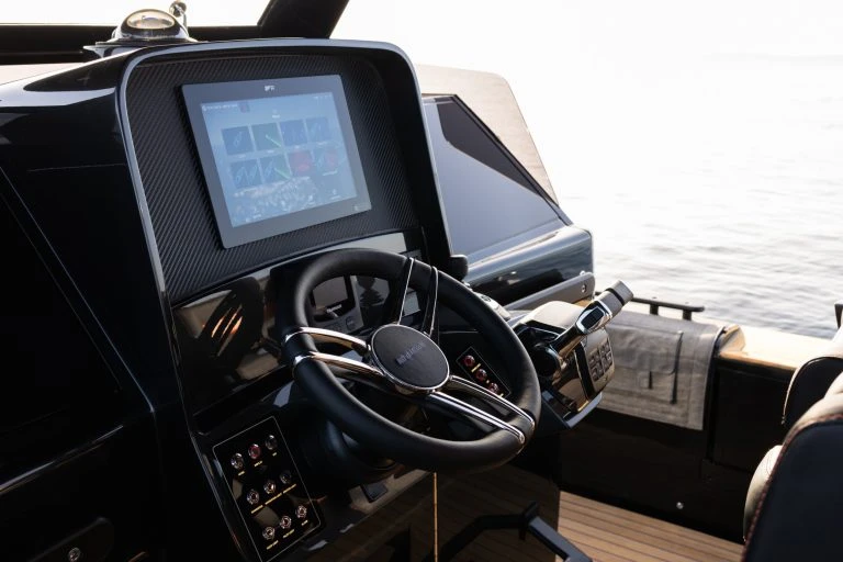 Novamarine bs 100 de alquiler a Porto Rotondo