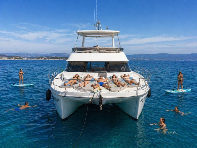 Alquiler Catamarán Flash Catamarans con o sin  título de navegación