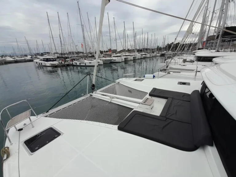 Alquiler de Catamarán, con o sin patrón Lagoon Sývota