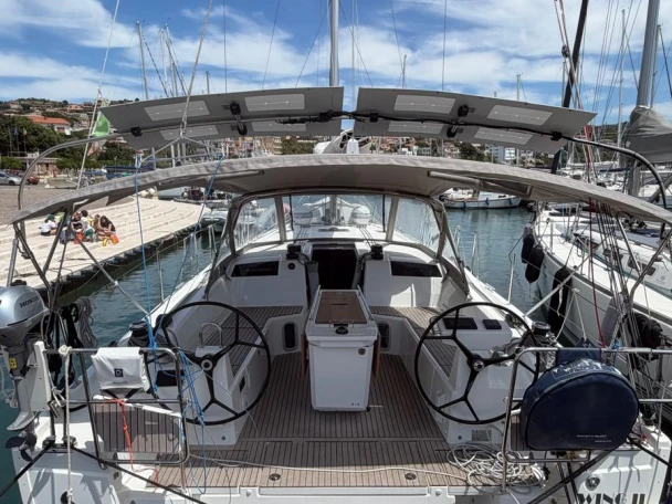 Alquiler de embarcaciones Bénéteau Oceanis 40.1 enSalivoli en Samboat