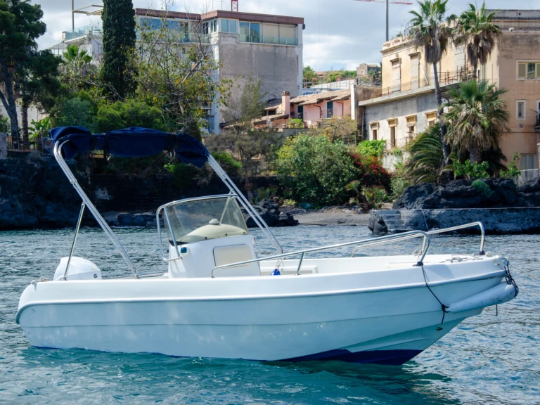 Alquiler de barcos Catania barato de Charro 555