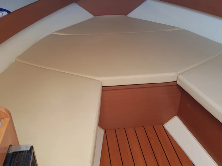 Alquiler de embarcaciones Jeanneau Cap Camarat 7.5 WA enMartigues en Samboat