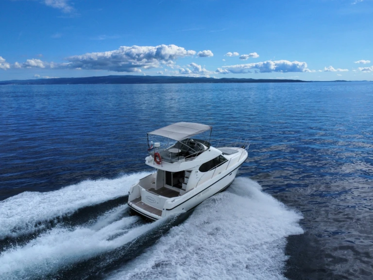 Alquiler Lancha en Split Port - Jeanneau Prestige 32 Fly