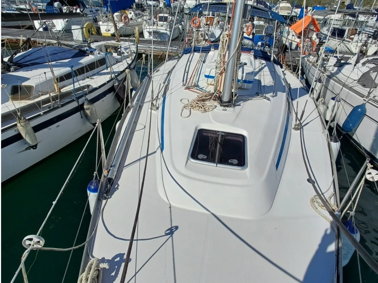 Alquiler de embarcaciones Bavaria Bavaria 37 enGenova en Samboat