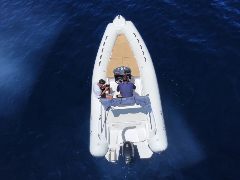 Magnus 5,50 de alquiler a Porto Rotondo