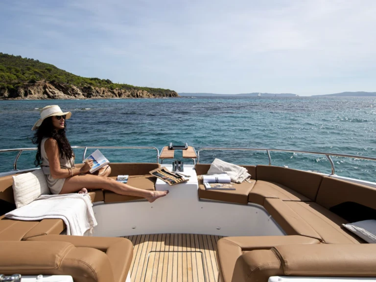 Alquiler de Jeanneau TH 33 en Grand Piquey